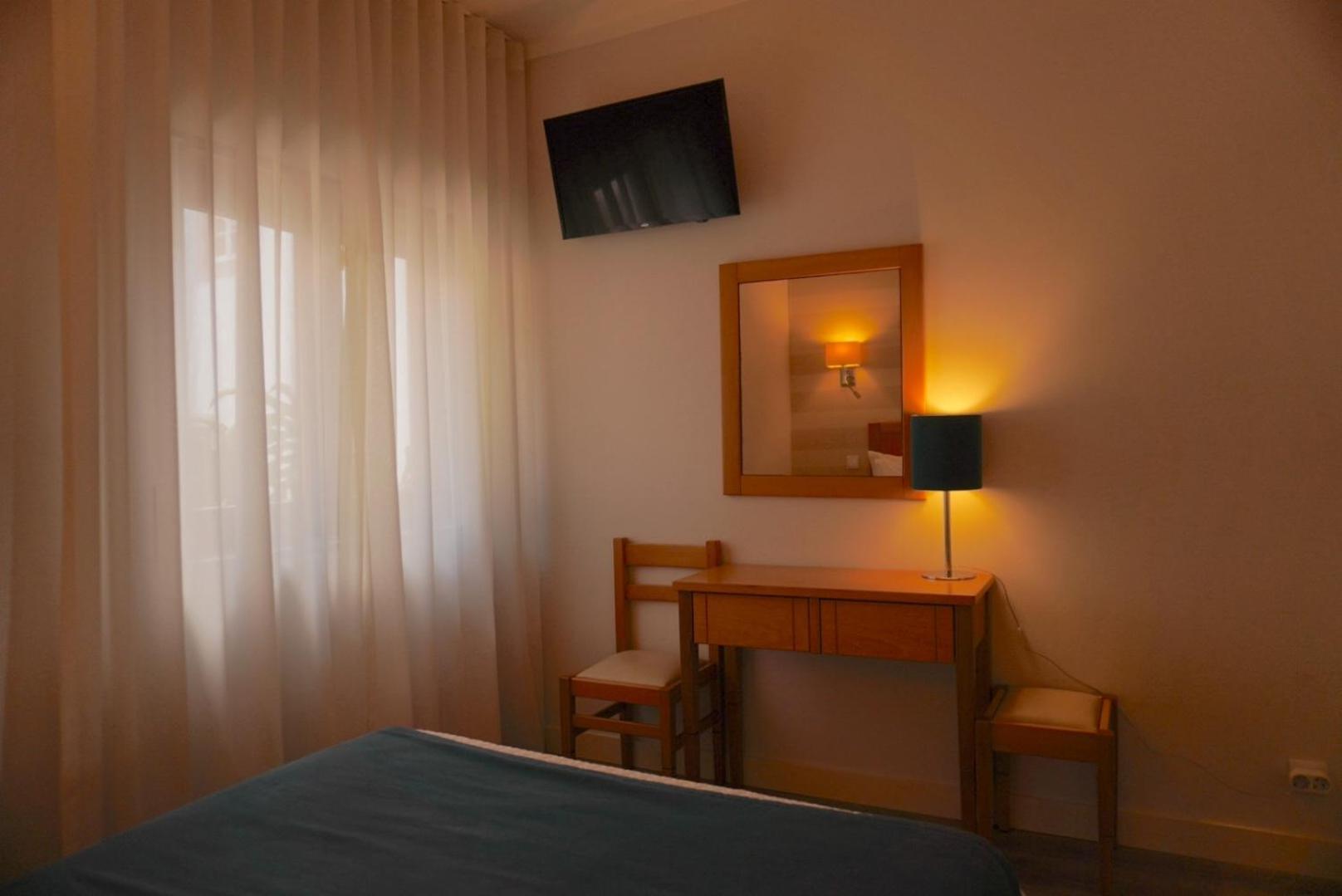 Hotel Dom Lourenco Areia Branca Buitenkant foto